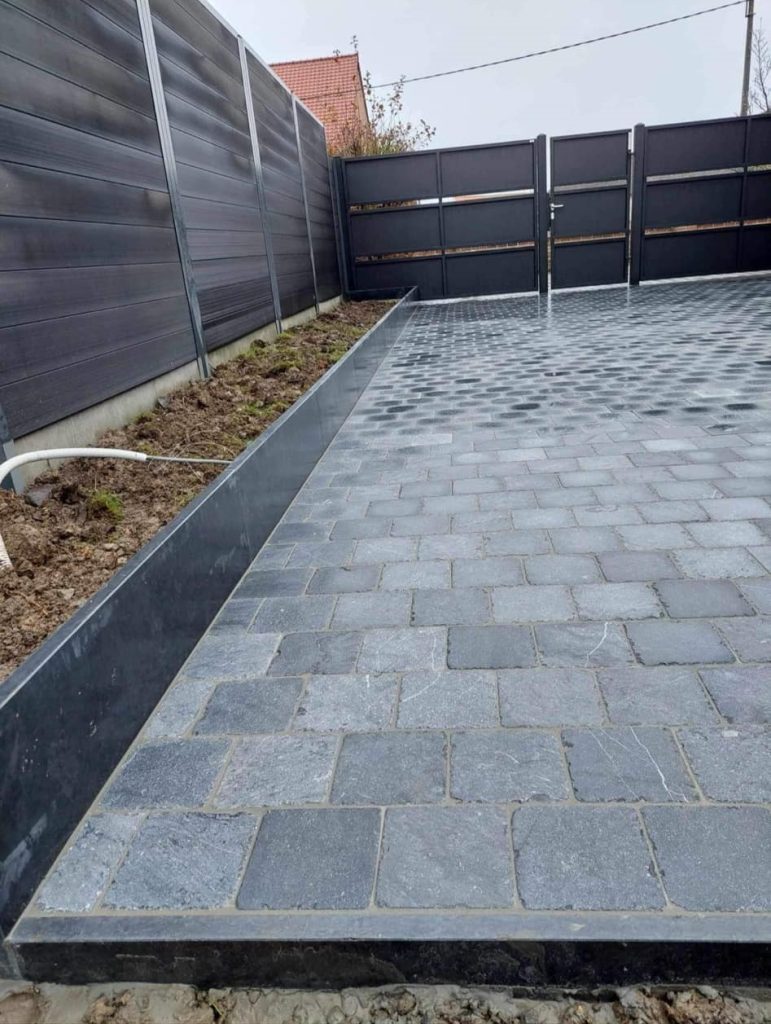 408285809_374660178459671_2532032471267601810_n